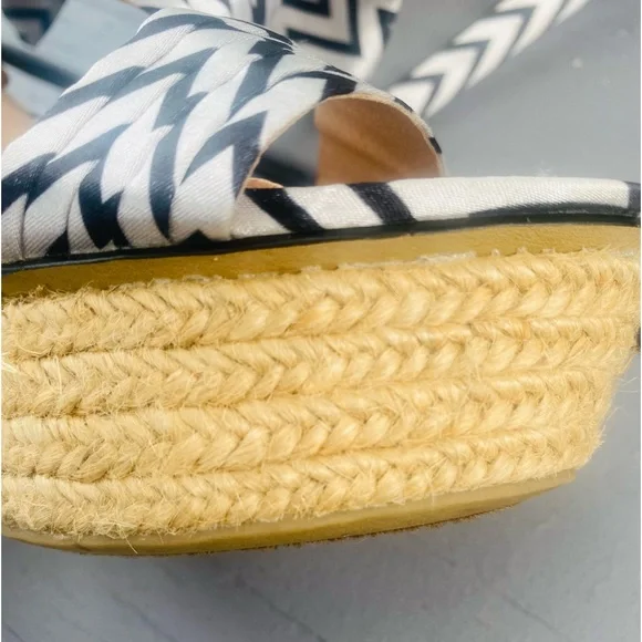 Zigi Soho Women's Black and White Sandals S/7 - Picture 12 of 16